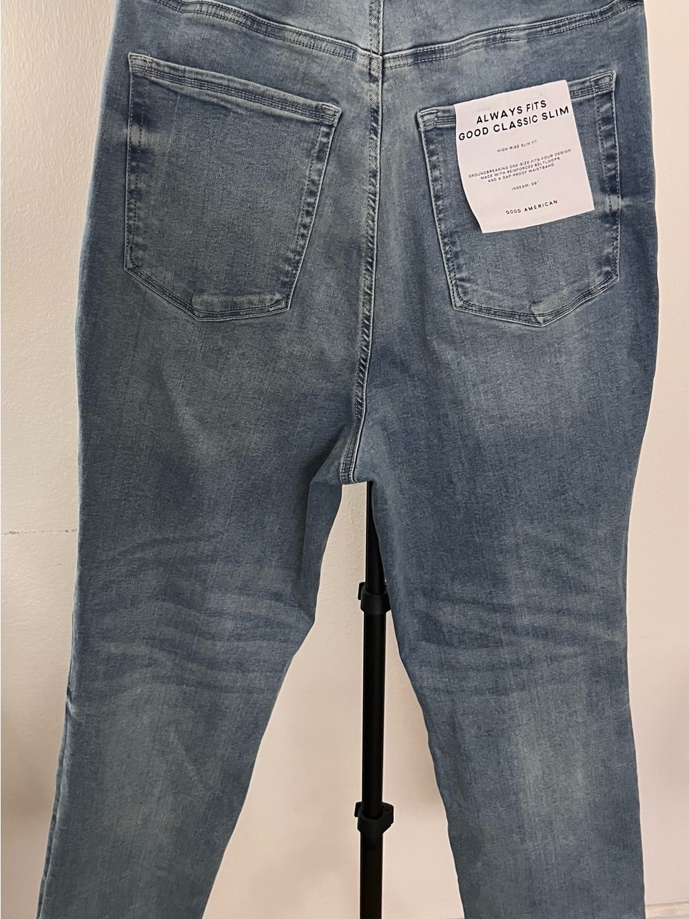Good American Blue Slim Stretch Jeans - Picture 2 of 6